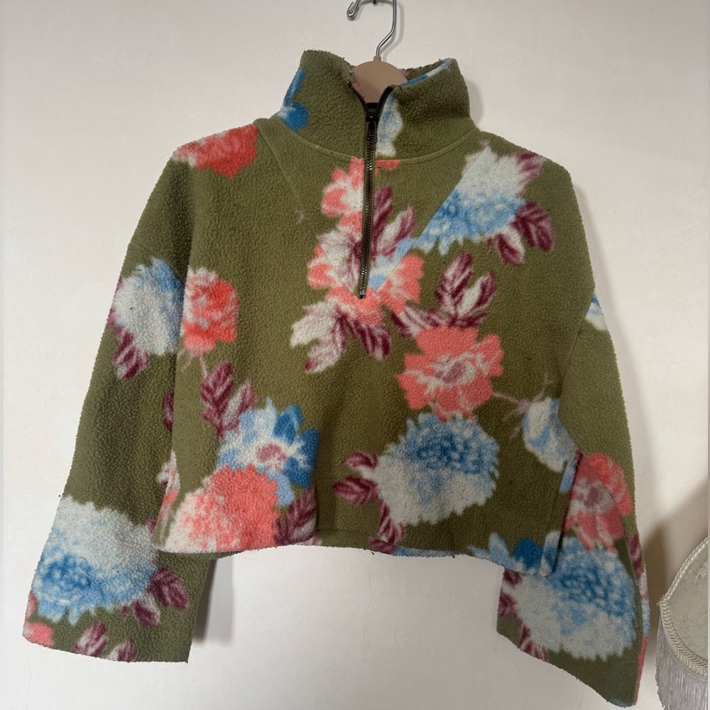 Urban Outfitters Floral Half Zip Up Cropped Fleece Sweater